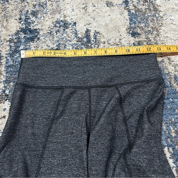 Athleta Gray Petal Chaturanga Flow Leggings Size Small - Picture 6 of 8
